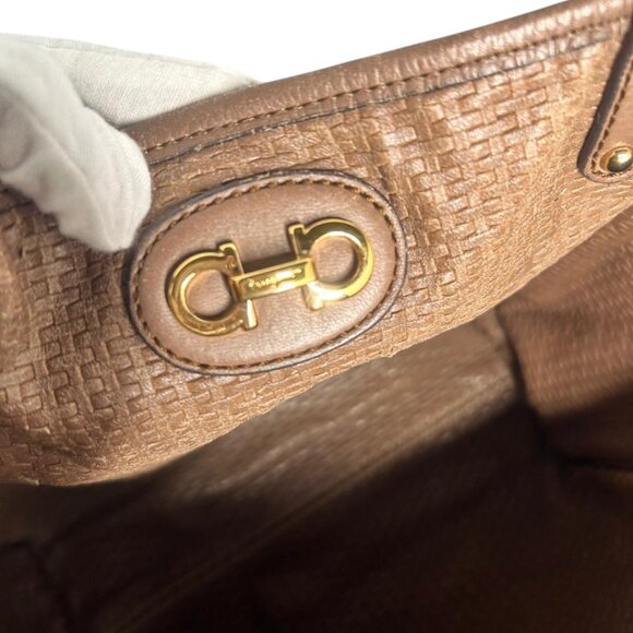 💎✨AUTHENTIC✨💎Ferragamo Gancini  Tote Bag - Picture 16 of 16